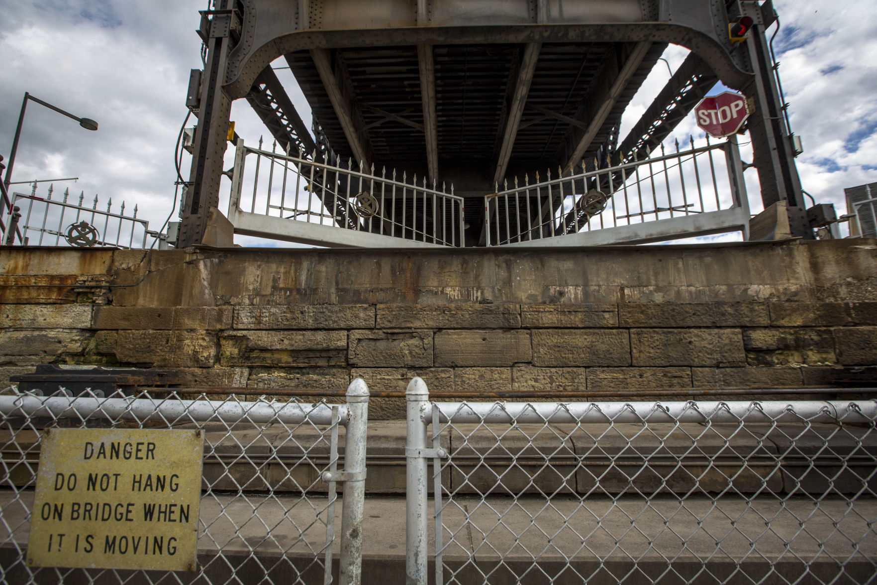 Outtakes: Government Bridge